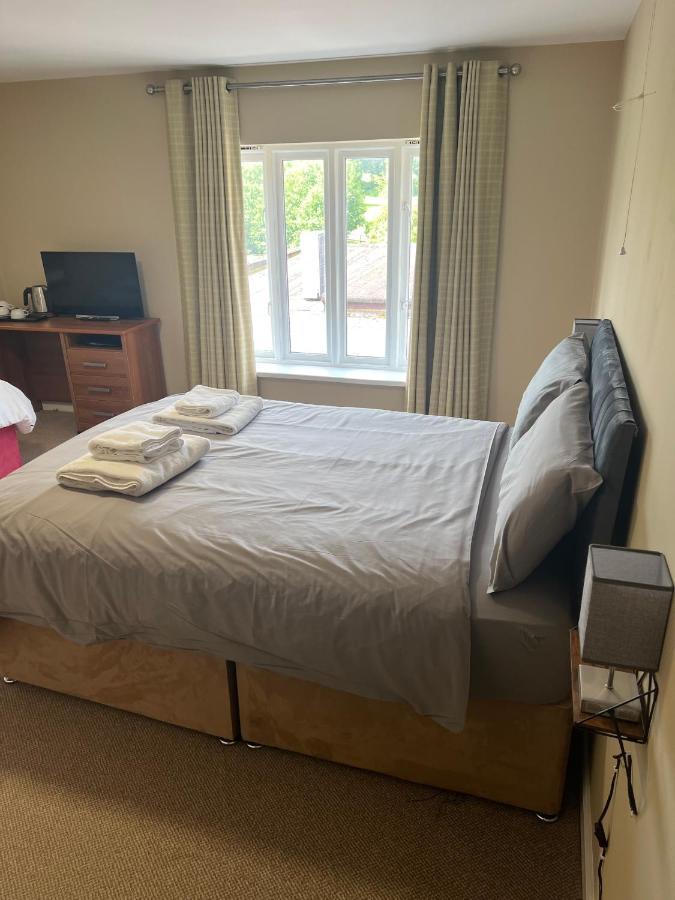 Cadmore Lodge Bed & Breakfast Тенбери Экстерьер фото